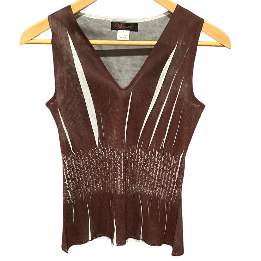 Veeca Sleeveless V-Neck Top